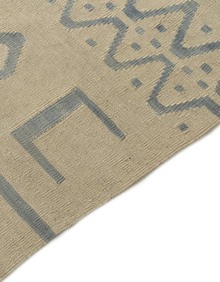 Detail image of  5' 4 x 6' 7  Hand Woven Kilim Modern Wool Rug