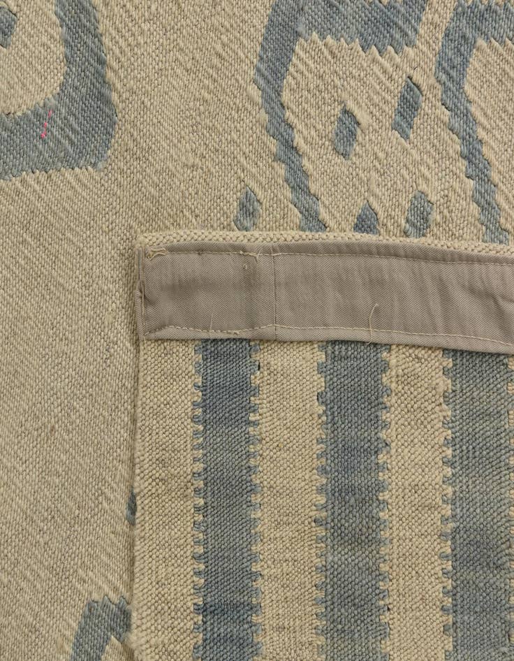 Detail image of  5' 4 x 6' 7  Hand Woven Kilim Modern Wool Rug