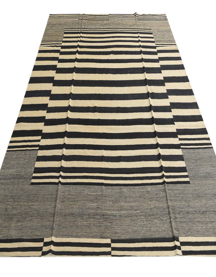 Detail image of  8' 2 x 9' 8  Hand Woven Kilim Modern Wool Rug