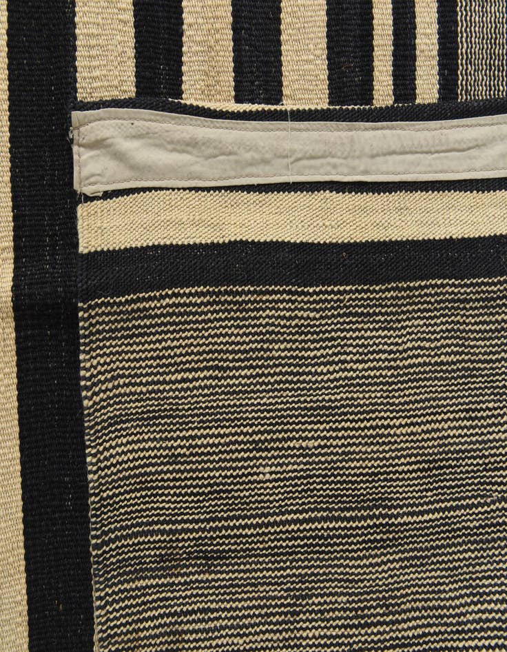 Detail image of  8' 2 x 9' 8  Hand Woven Kilim Modern Wool Rug