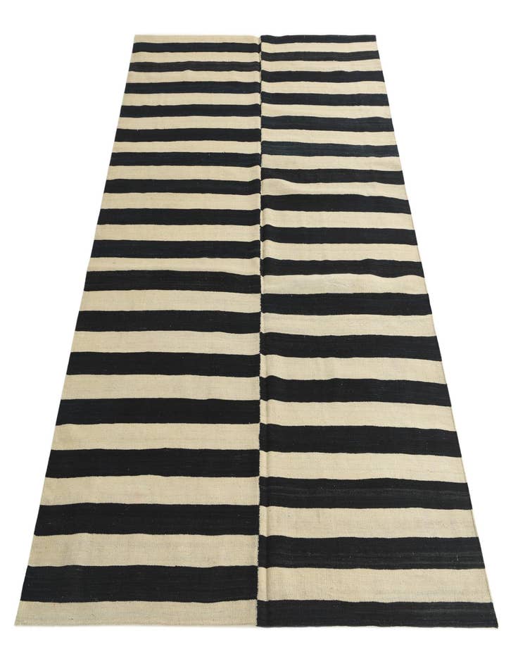 Detail image of  5' 4 x 6' 9  Hand Woven Kilim Modern Wool Rug