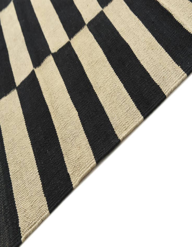 Detail image of  3' 5 x 4' 10  Hand Woven Kilim Modern Wool Rug