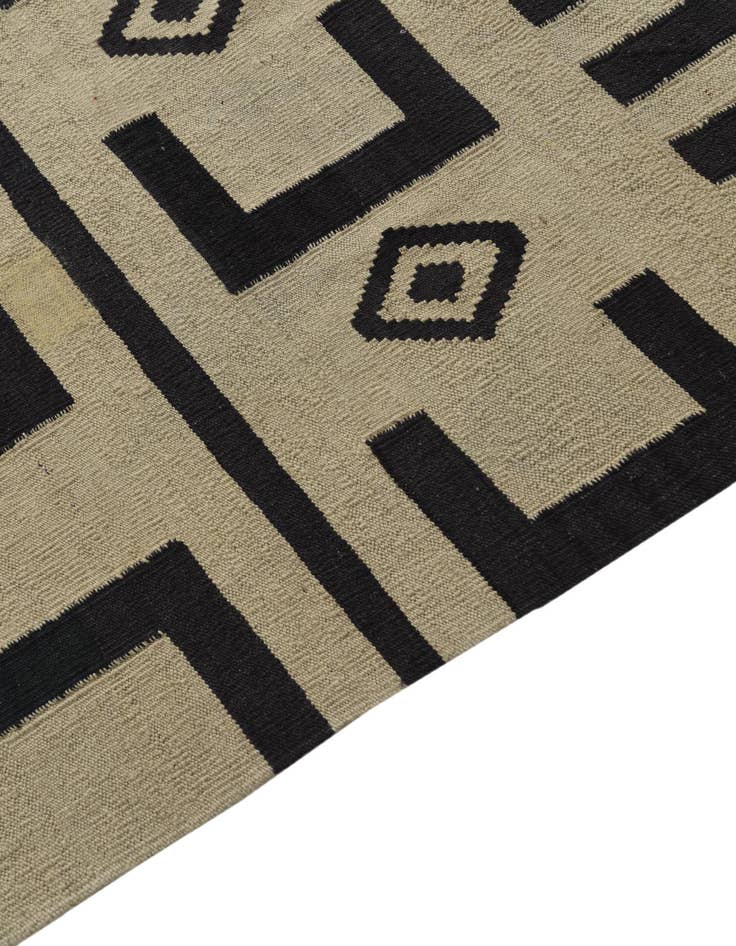 Detail image of  7' 2 x 9' 9  Hand Woven Kilim Modern Wool Rug
