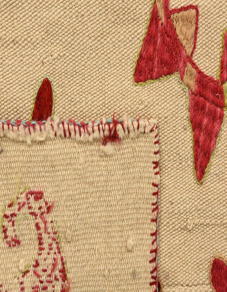 Detail image of  4' 9 x 7'  Hand Woven Kilim Modern Wool Rug