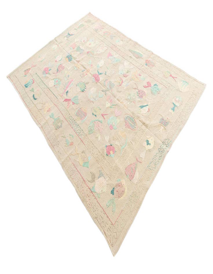 Detail image of  5' 5 x 7' 7  Hand Woven Kilim Suzani Wool Rug