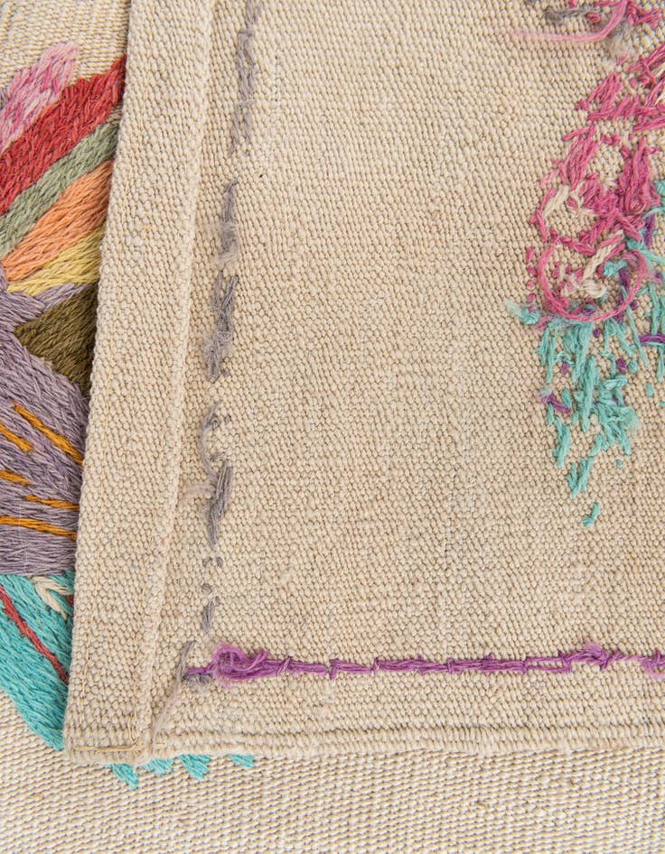 Detail image of  6' 9 x 9' 3  Hand Woven Kilim Suzani Wool Rug