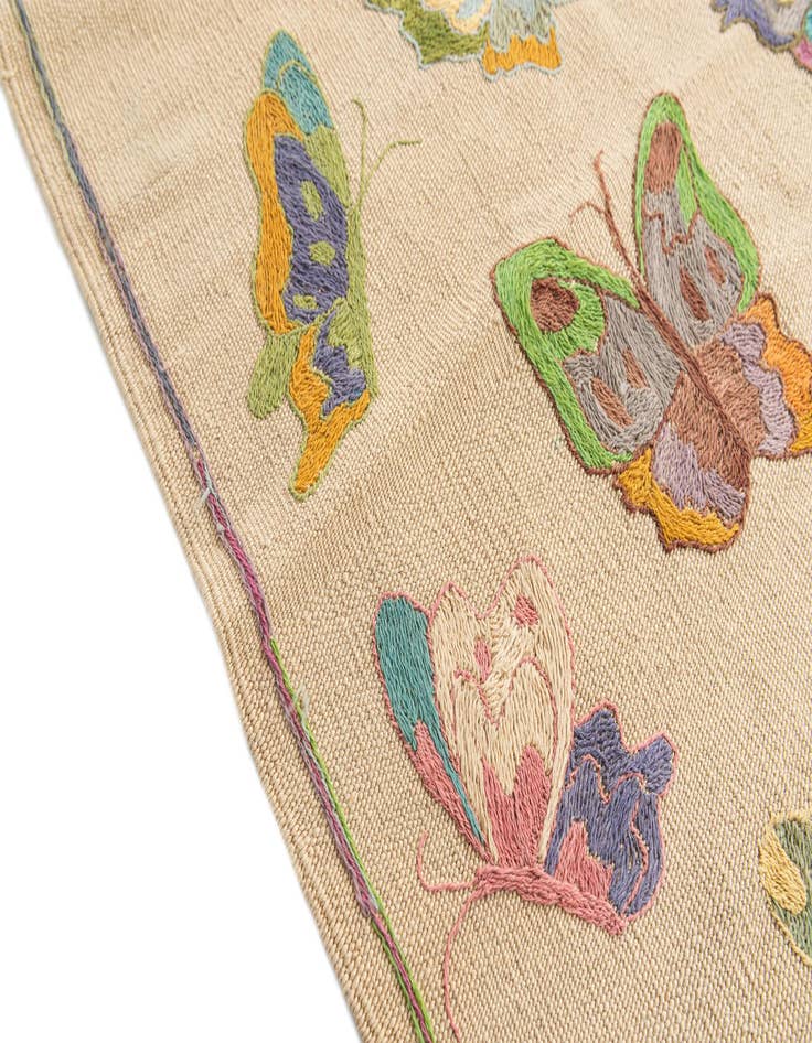 Detail image of  4' 10 x 6' 9  Hand Woven Kilim Suzani Wool Rug