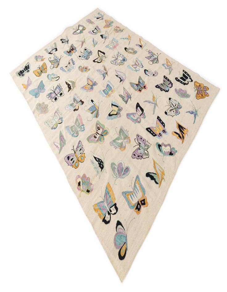 Detail image of  5' 9 x 7' 9  Hand Woven Kilim Suzani Wool Rug