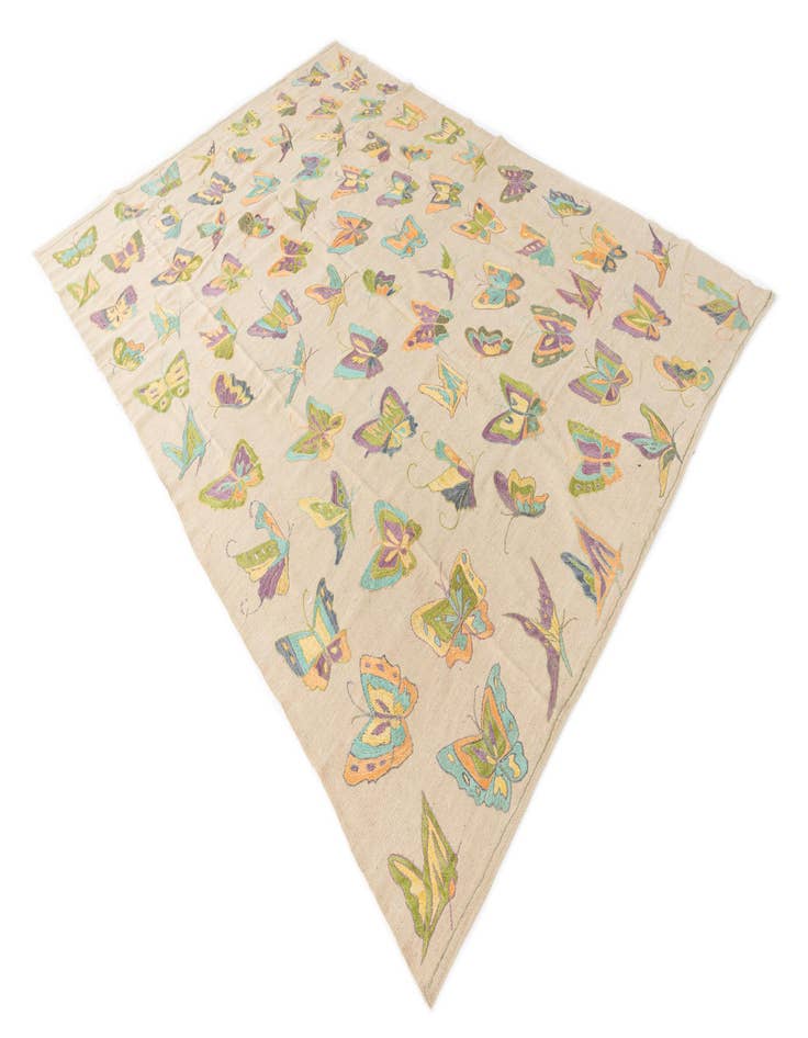 Detail image of  6' 5 x 9'  Hand Woven Kilim Suzani Wool Rug