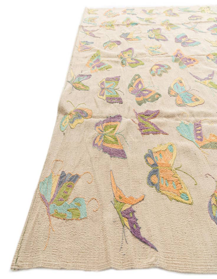 Detail image of  6' 5 x 9'  Hand Woven Kilim Suzani Wool Rug