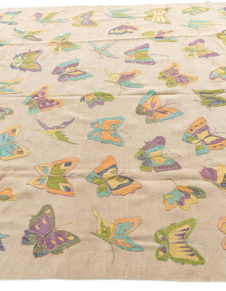 Detail image of  6' 5 x 9'  Hand Woven Kilim Suzani Wool Rug