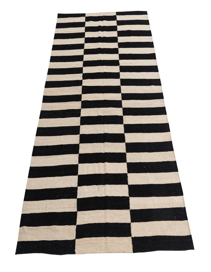 Detail image of  4' 1 x 5' 10  Hand Woven Kilim Suzani Wool Rug