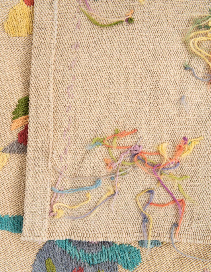 Detail image of  4' 4 x 5' 6  Hand Woven Kilim Suzani Wool Rug