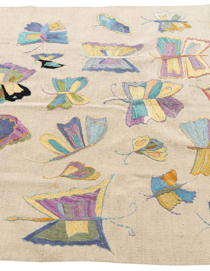 Detail image of  4' 1 x 5' 9  Hand Woven Kilim Suzani Wool Rug