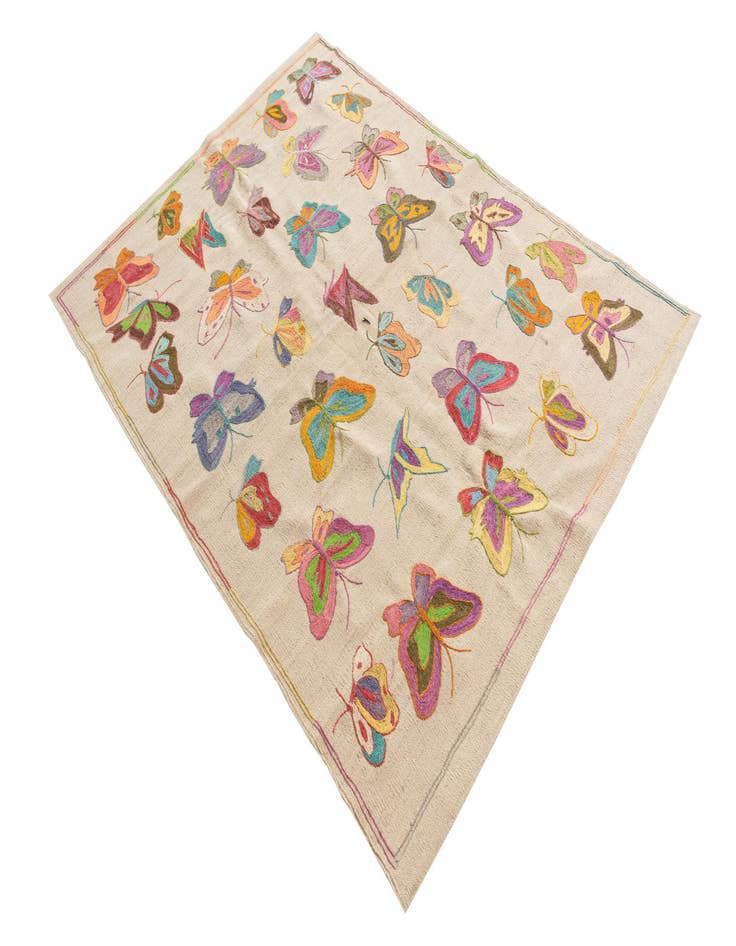 Detail image of  4' 3 x 5' 7  Hand Woven Kilim Suzani Wool Rug