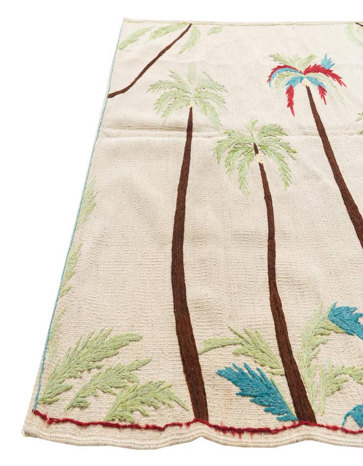 Detail image of  4' 4 x 5' 10  Hand Woven Kilim Suzani Wool Rug