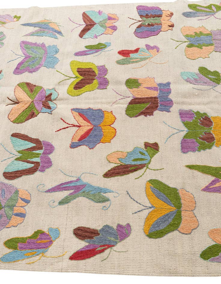 Detail image of  4' 7 x 6' 1  Hand Woven Kilim Suzani Wool Rug