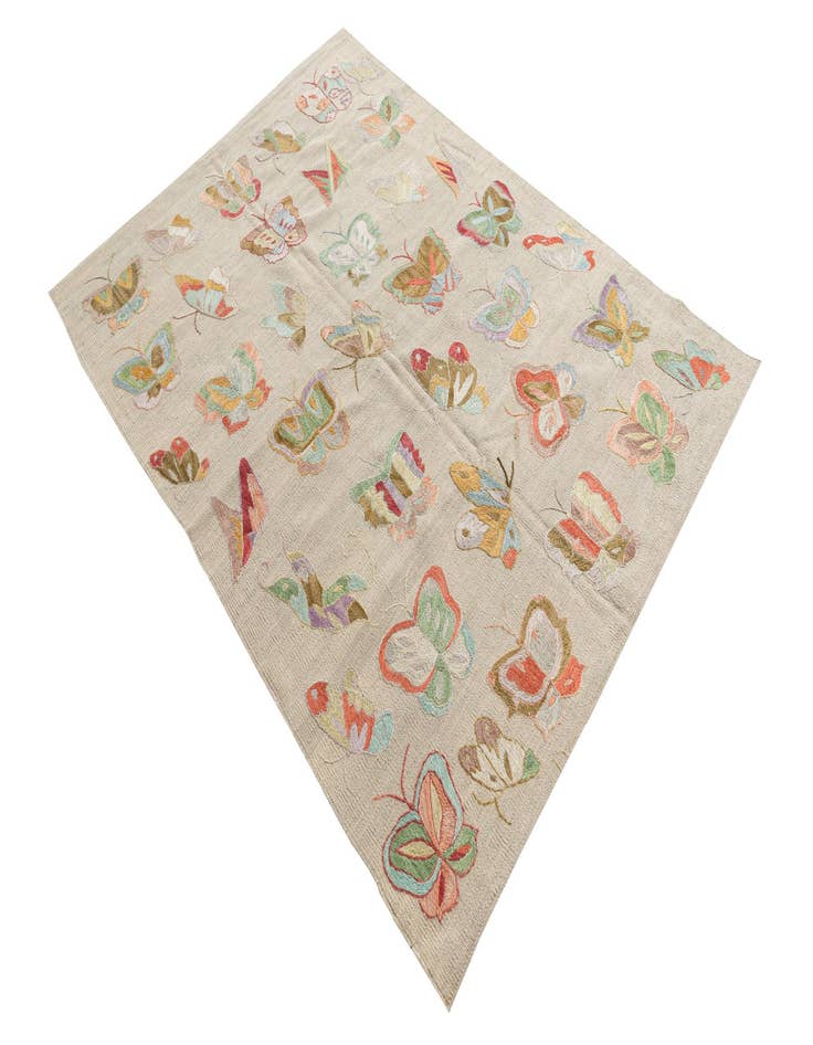 Detail image of  4' 3 x 5' 10  Hand Woven Kilim Suzani Wool Rug