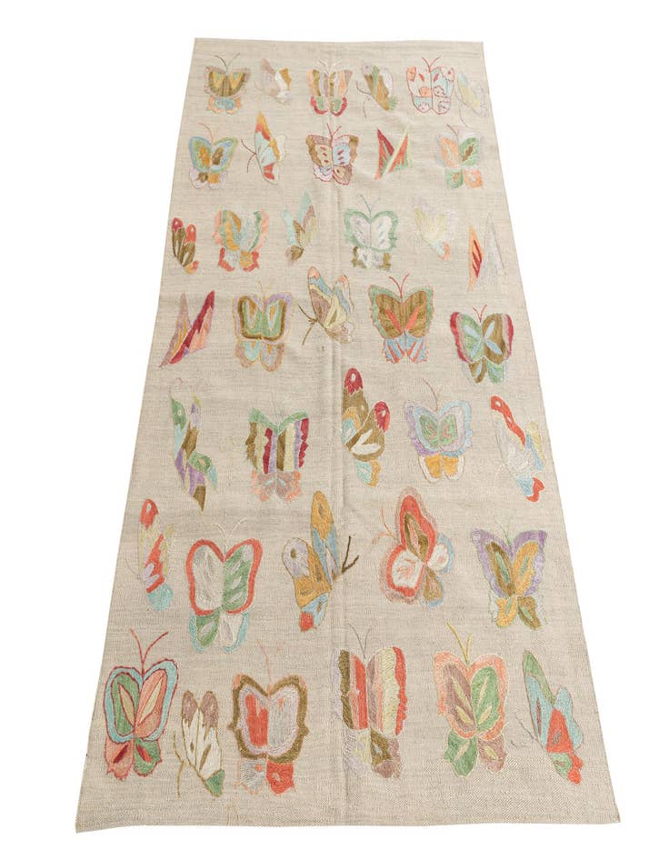 Detail image of  4' 3 x 5' 10  Hand Woven Kilim Suzani Wool Rug