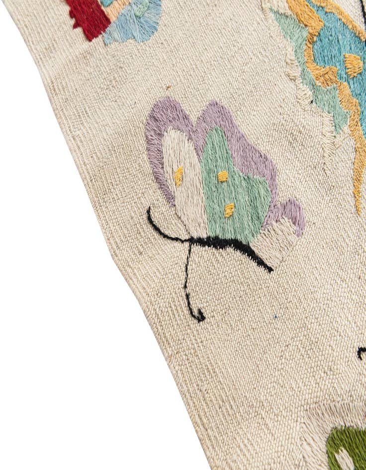 Detail image of  5' x 6' 3  Hand Woven Kilim Suzani Wool Rug