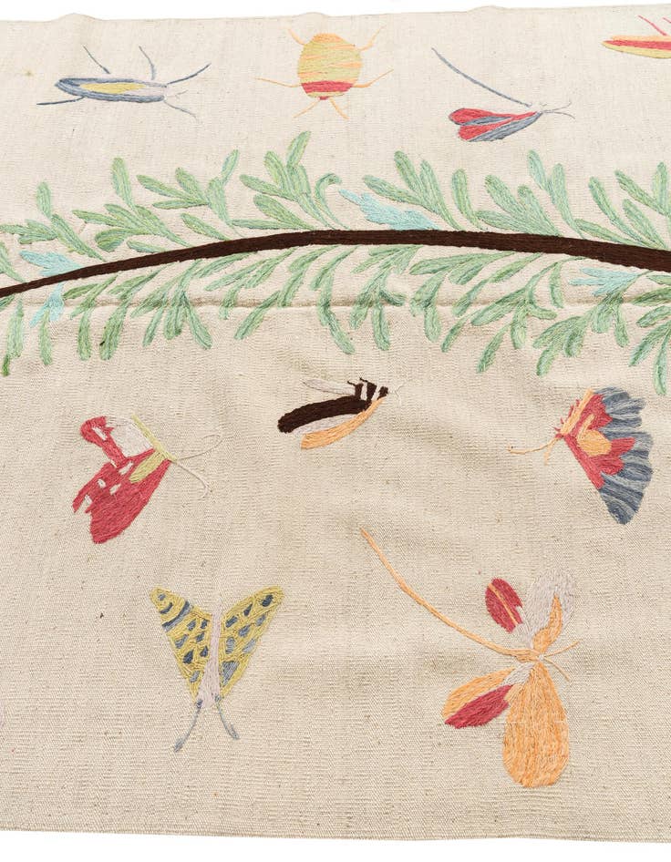 Detail image of  5' 4 x 6'  Hand Woven Kilim Suzani Wool Rug