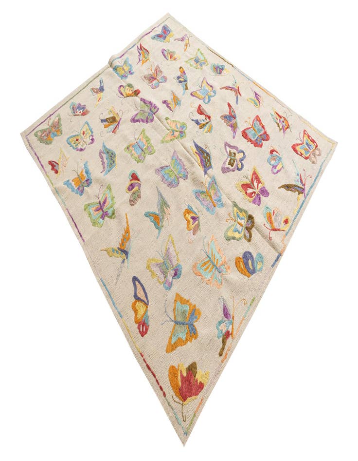 Detail image of  5' 5 x 6'  Hand Woven Kilim Suzani Wool Rug