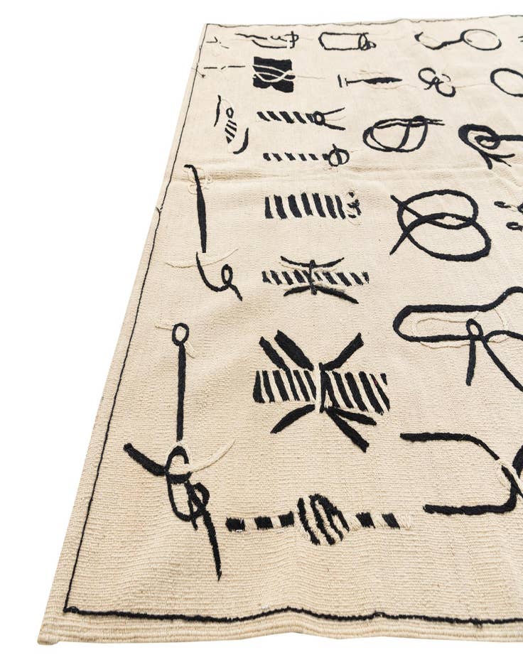 Detail image of  5' 1 x 6' 2  Hand Woven Kilim Suzani Wool Rug