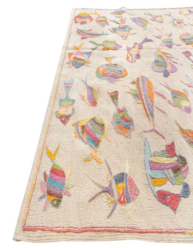 Detail image of  4' 5 x 5' 9  Hand Woven Kilim Suzani Wool Rug