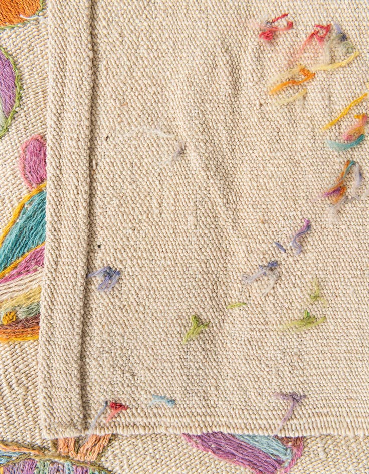 Detail image of  4' 5 x 5' 9  Hand Woven Kilim Suzani Wool Rug
