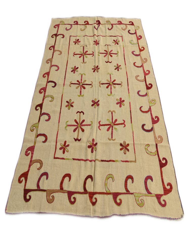 Detail image of  5' 7 x 7' 8  Hand Woven Kilim Suzani Wool Rug