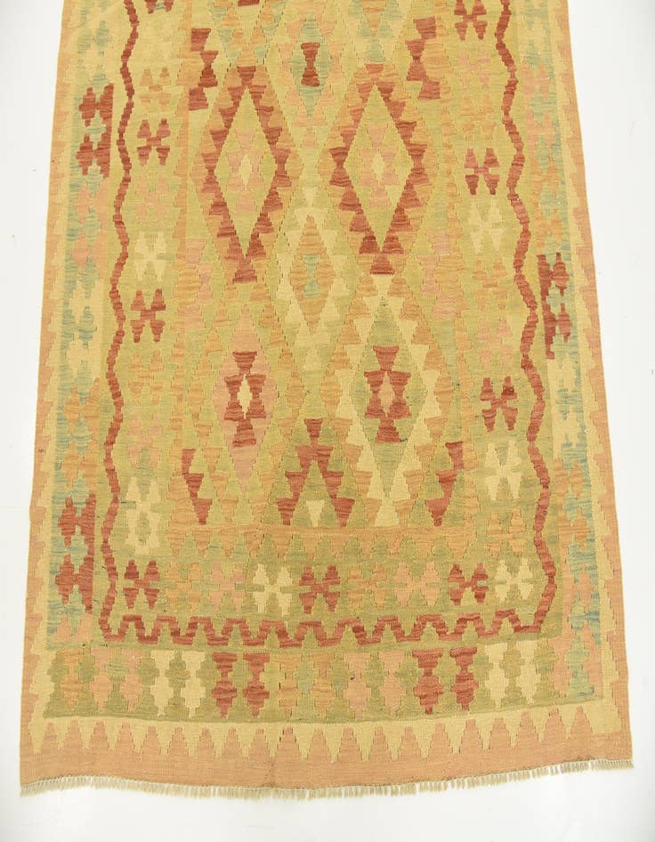 Detail image of  4' 9 x 6' 8  Hand Woven Kilim Waziri Wool Rug