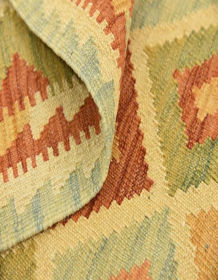Detail image of  3' 10 x 6'  Hand Woven Kilim Waziri Wool Rug