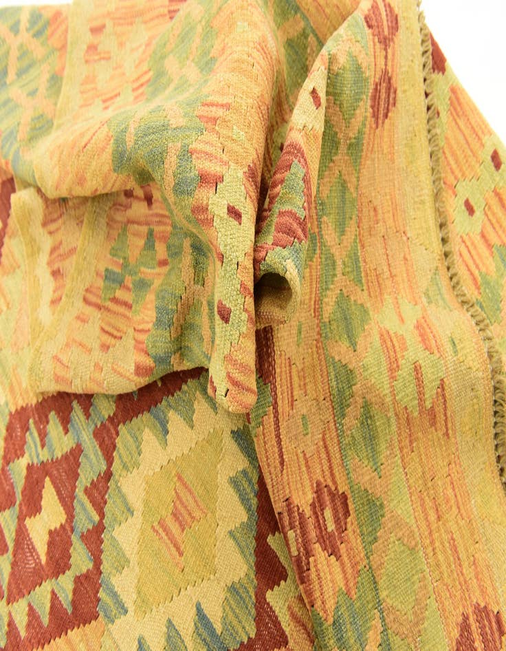 Detail image of  4' 2 x 6'  Hand Woven Kilim Waziri Wool Rug