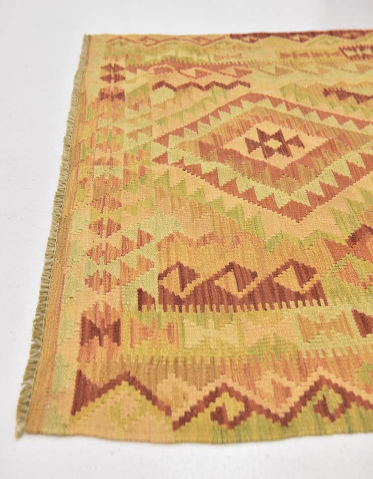Detail image of  3' 3 x 5' 2  Hand Woven Kilim Waziri Wool Rug