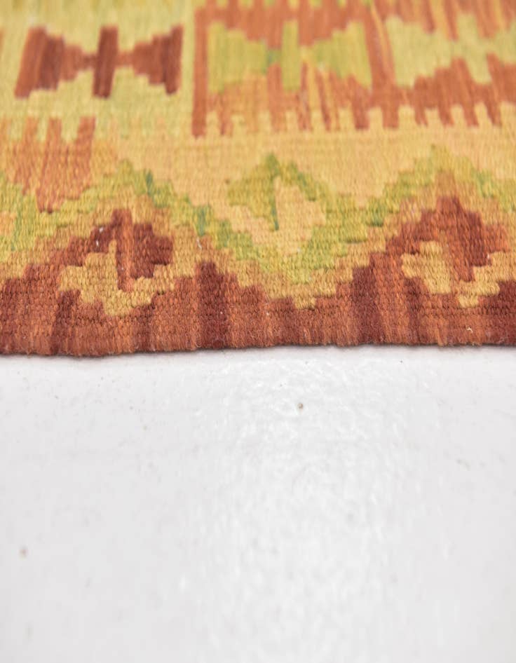 Detail image of  3' 3 x 5' 2  Hand Woven Kilim Waziri Wool Rug