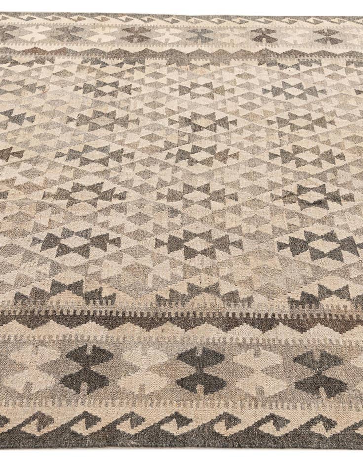 Detail image of  6' 11 x 9' 7  Hand Woven Kundan Kilim Wool Rug