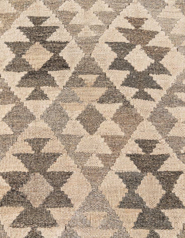 Detail image of  6' 11 x 9' 7  Hand Woven Kundan Kilim Wool Rug