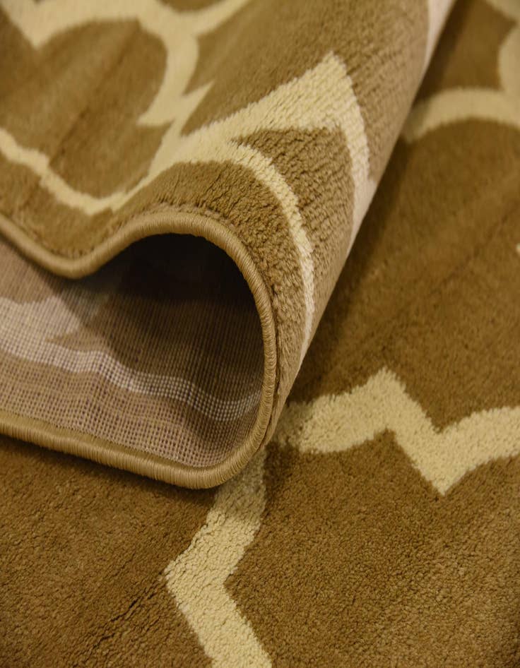 Detail image of  5' 3 x 7' 2 Lattice Rug