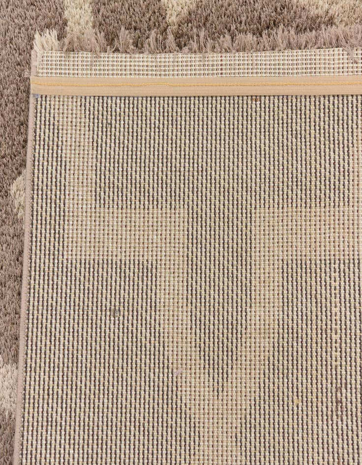 Detail image of  5' 3 x 7' 9 Lattice Rug