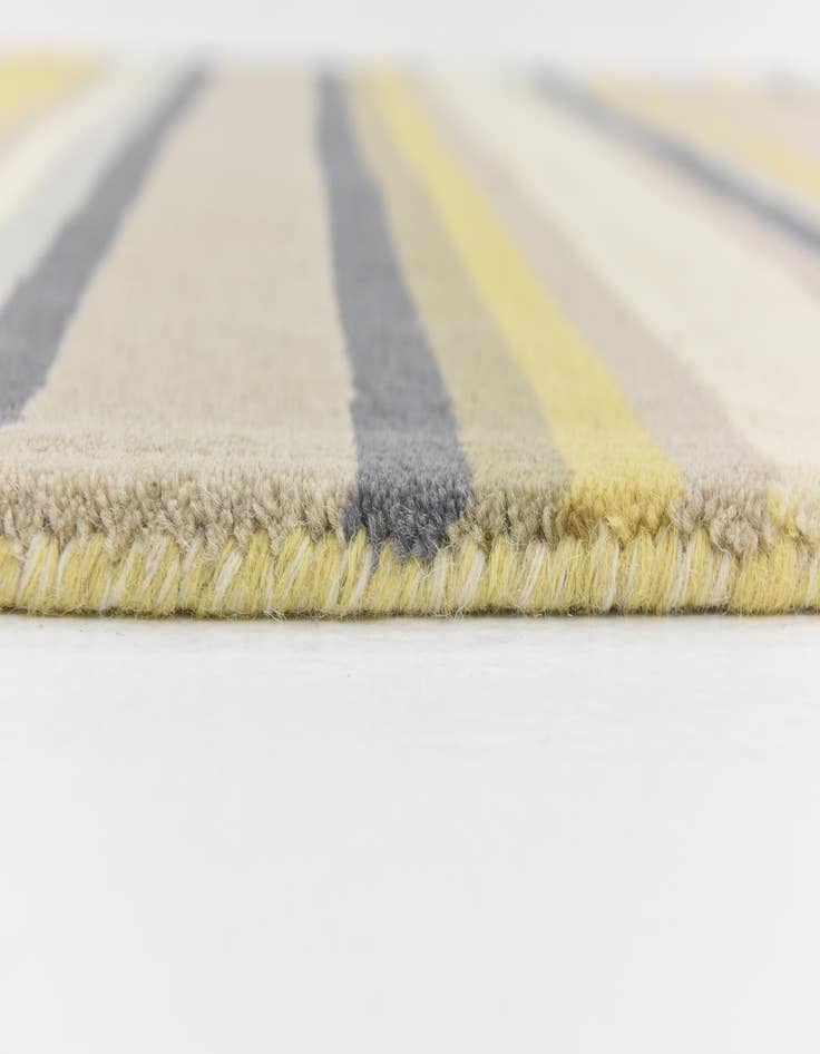 Detail image of  4' x 5' 8 Luna Wool Rug