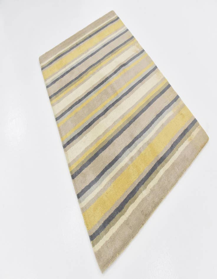 Detail image of  4' x 5' 8 Luna Wool Rug