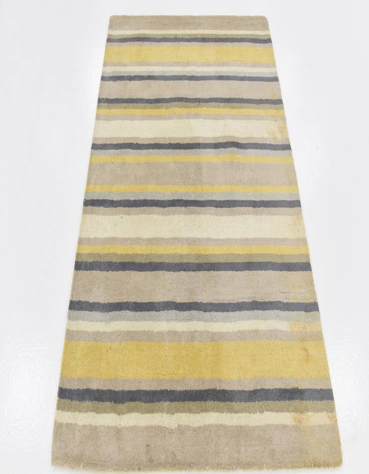 Detail image of  4' x 5' 8 Luna Wool Rug