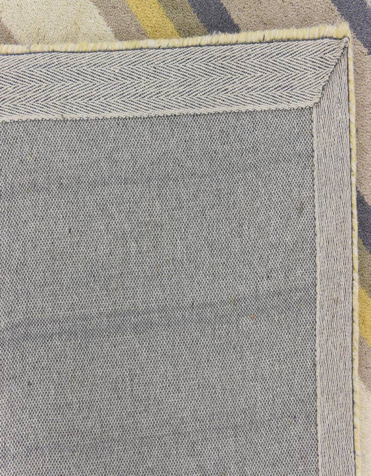 Detail image of  4' x 5' 6 Luna Wool Rug