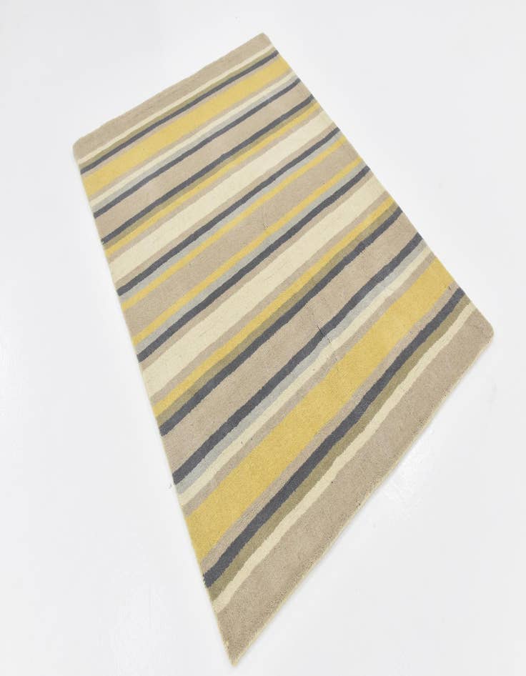 Detail image of  4' x 5' 8 Luna Wool Rug