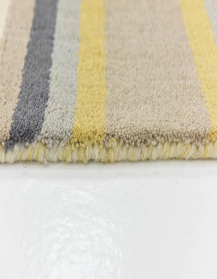 Detail image of  4' x 5' 8 Luna Wool Rug