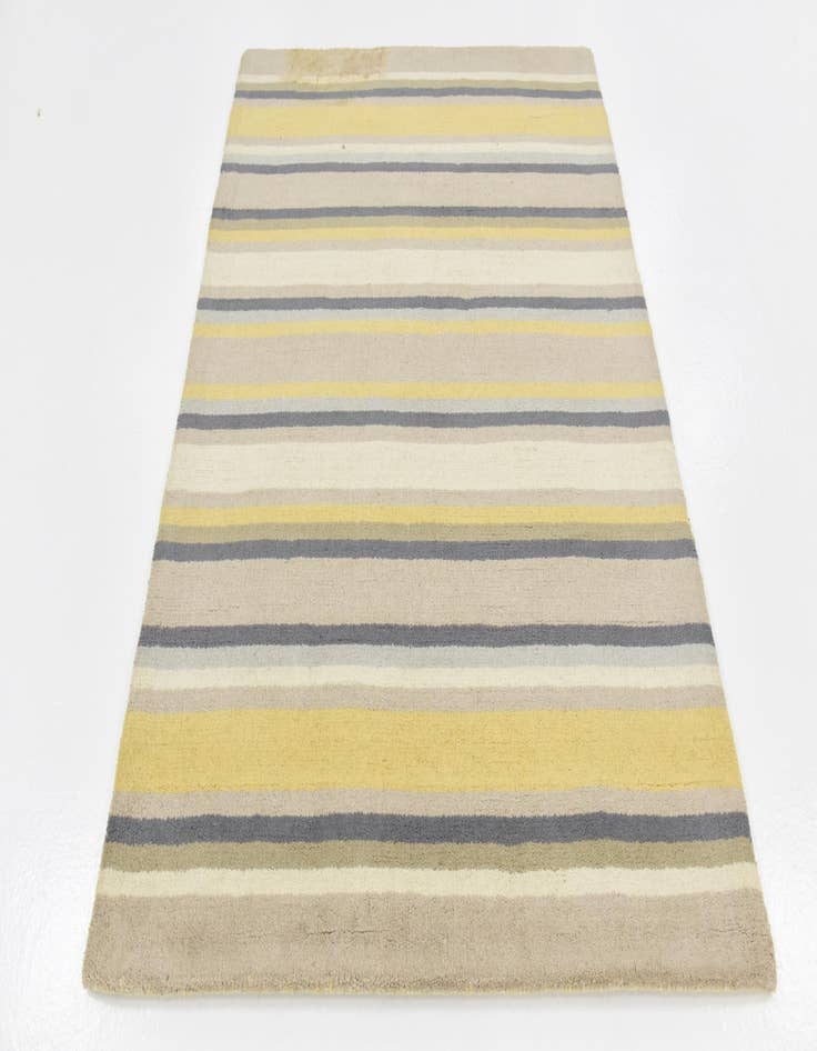 Detail image of  4' x 5' 7 Luna Wool Rug