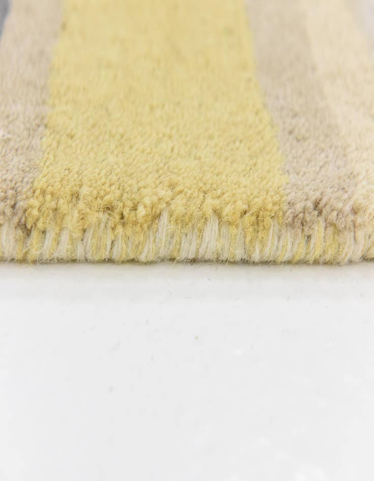 Detail image of  4' x 5' 7 Luna Wool Rug