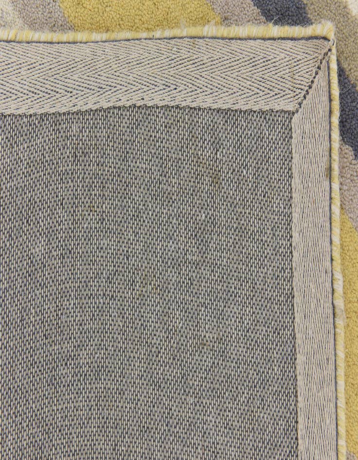 Detail image of  4' x 5' 7 Luna Wool Rug