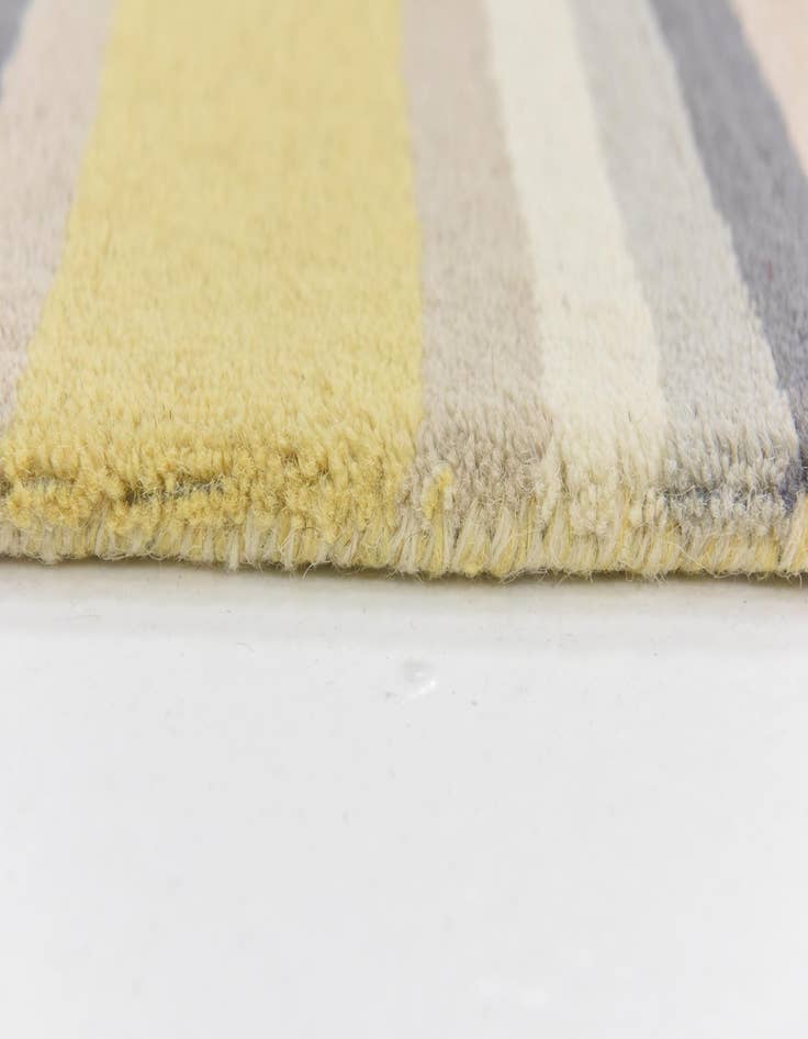 Detail image of  4' x 5' 6 Luna Wool Rug