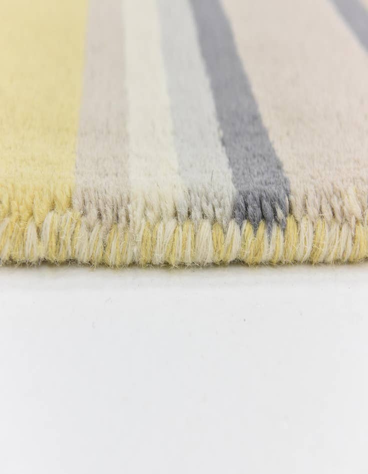 Detail image of  4' x 5' 7 Luna Wool Rug